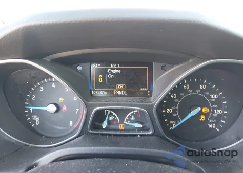 2016 Ford Focus Se z USA, uszkodzony, nr VIN 1FADP3K25GL390587